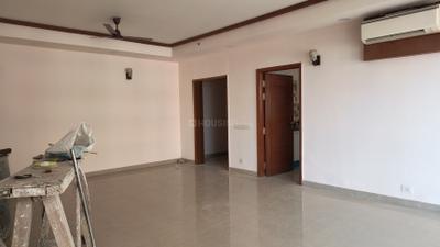 Living Room Image of 2100 Sq.ft 2 BHK Apartment / Flat for rent in Jaypee The Kalypso Court, Sector 128 Noida for Rs. 55000