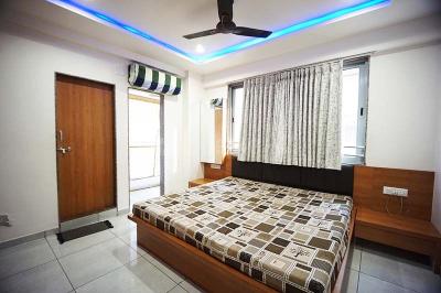 Bedroom Image of 2052 Sq.ft 3 BHK Apartment / Flat for sale in Nana Chiloda Ahmedabad for Rs. 7800000