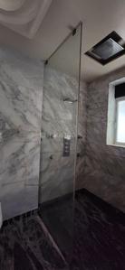 Bathroom Image of 4230 Sq.ft 5 BHK Apartment / Flat for sale in Supreme Epitome, Chembur Mumbai for Rs. 140000000