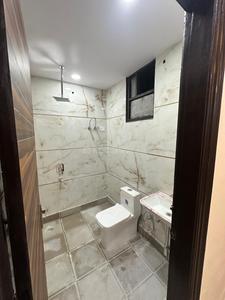 Bathroom Image of 500 Sq.ft 1 BHK Builder Floor for sale in Mahavir Enclave New Delhi for Rs. 2500000