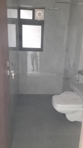 Bathroom Image of 900 Sq.ft 2 BHK Apartment / Flat for sale in One Meraki, Chembur Mumbai for Rs. 33000000