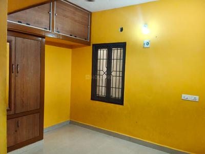 Bedroom Image of 1000 Sq.ft 2 BHK Apartment / Flat for rent in Aminjikarai Chennai for Rs. 25000