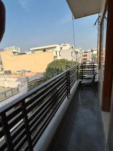 Balcony Image of 1200 Sq.ft 2 BHK Builder Floor for rent in Gagan Vihar New Delhi for Rs. 38000