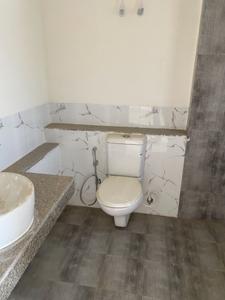 Bathroom Image of 1726 Sq.ft 3 BHK Apartment / Flat for sale in Umang Monsoon Breeze Phase 1 ABLM Tower, Sector 78 Gurgaon for Rs. 17500000
