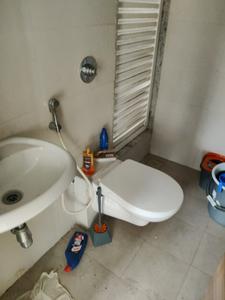Common Bathroom Image of 550 Sq.ft 1 BHK Apartment / Flat for sale in HDIL Dreams Co-operative Housing Society, Bhandup West Mumbai for Rs. 12000000