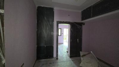 Bedroom Image of 700 Sq.ft 2 BHK Apartment / Flat for rent in Pitampura New Delhi for Rs. 25000