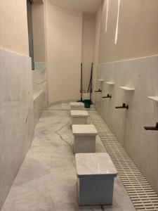 Image of 1500 Sq.ft 3 BHK Apartment / Flat for sale in Agripada, Mumbai for Rs. 60000000