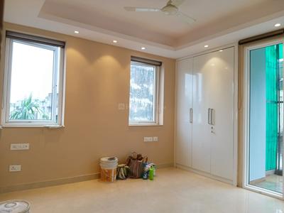 Bedroom Image of 1800 Sq.ft 3 BHK Builder Floor for rent in East Of Kailash New Delhi for Rs. 130000