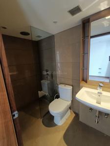 Bathroom Image of 4650 Sq.ft 4.5 BHK Apartment / Flat for sale in Panchshil The Address, Sangamvadi Pune for Rs. 100000000