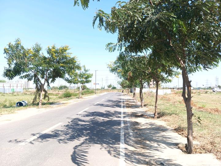 Vatika Express City Plots Main Image 1