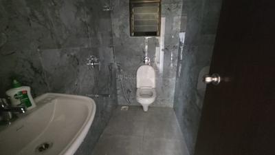 Bathroom Image of 540 Sq.ft 1 BHK Apartment / Flat for rent in Vikhroli East Mumbai for Rs. 38900