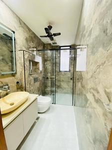 Bathroom Image of 2367 Sq.ft 3 BHK Builder Floor for rent in Sector 22 Gurgaon for Rs. 47000