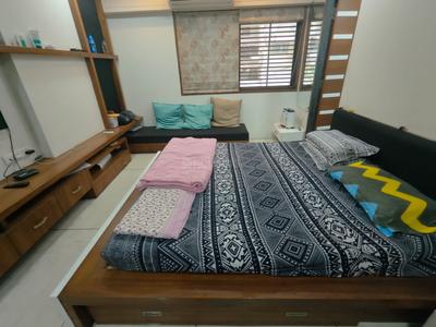 Bedroom Image of 2394 Sq.ft 4 BHK Apartment / Flat for sale in Bodakdev Ahmedabad for Rs. 21500000