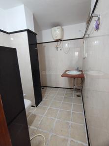 Bathroom Image of 1800 Sq.ft 3.5 BHK Builder Floor for rent in HSR Layout Bengaluru for Rs. 80000