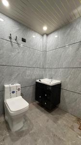 Bathroom Image of 750 Sq.ft 1 BHK Builder Floor for rent in Vasundhara Ghaziabad for Rs. 15000