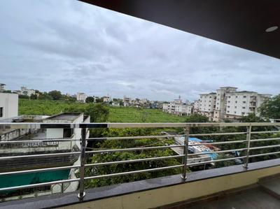 Balcony Image of 1350 Sq.ft 3 BHK Apartment / Flat for rent in Balaji Pearl, Trimurti Nagar Nagpur for Rs. 35000