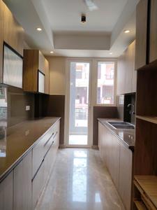 Kitchen Image of 3000 Sq.ft 3 BHK Builder Floor for rent in DLF Carlton Estate, Sector 53 Gurgaon for Rs. 90000