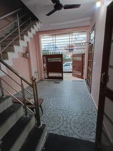 Balcony Image of 1200 Sq.ft 2.5 BHK Independent House for rent in Gaurabagh Lucknow for Rs. 14500