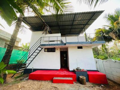 Image of 1000 Sq.ft 3 BHK Independent House for rent in Irinjalakuda, Thrissur for Rs. 8000
