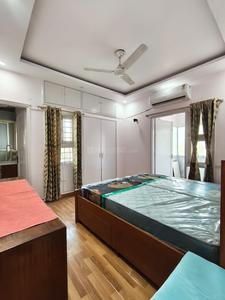 Bedroom Image of 1350 Sq.ft 2.5 BHK Apartment / Flat for rent in Azad Apartments, Kalu Sarai New Delhi for Rs. 75000