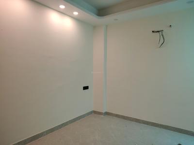 Bedroom Image of 1800 Sq.ft 3 BHK Builder Floor for rent in Freedom Fighters Enclave New Delhi for Rs. 51000
