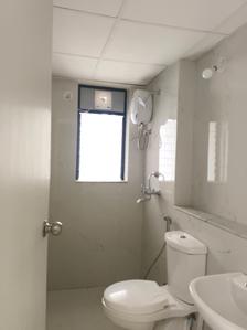 Common Bathroom Image of 650 Sq.ft 1 BHK Apartment / Flat for sale in Runwal Gardens Phase 2 Bldg no 18 23, Dombivli East Thane for Rs. 3950000