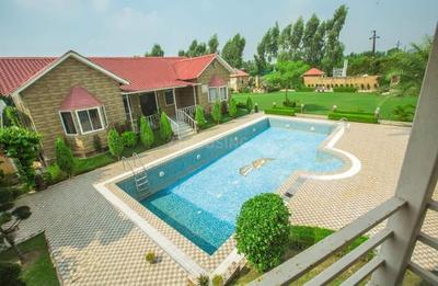 Balcony Image of 2000 Sq.ft 4 BHK Farm House for sale in Dkrrish Green Beauty Farms, Sector 135 Noida for Rs. 18000000