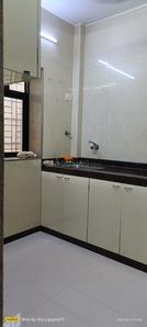 Kitchen Image of 600 Sq.ft 1 BHK Apartment / Flat for rent in Andheri West Mumbai for Rs. 65000