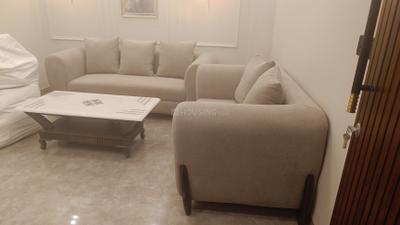 Living Room Image of 1800 Sq.ft 2 BHK Builder Floor for rent in DLF Phase 4 Gurgaon for Rs. 65000