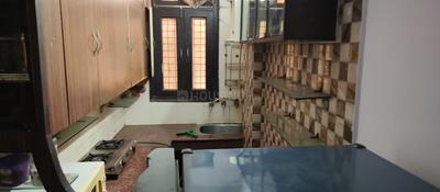 Kitchen Image of 800 Sq.ft 2 BHK Builder Floor for sale in Laxmi Nagar New Delhi for Rs. 6800000