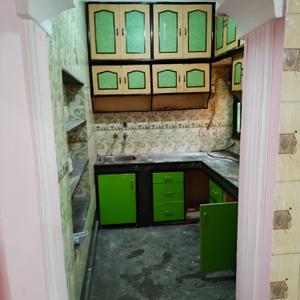 Kitchen Image of 750 Sq.ft 2 BHK Apartment / Flat for rent in CC block apartment, Shalimar Bagh New Delhi for Rs. 22000
