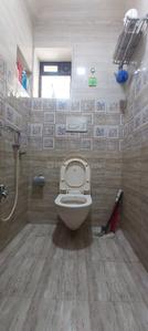 Bathroom Image of 700 Sq.ft 1.5 BHK Apartment / Flat for rent in NEW HARWARD GARDENS CHS LTD, Thane West Thane for Rs. 32000