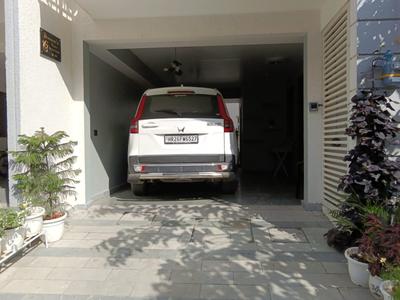 Image of 2310 Sq.ft 4.5 BHK Villa for rent in Godrej Crest, Jaypee Greens, Greater Noida for Rs. 80000