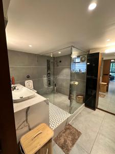 Bathroom Image of 3915 Sq.ft 4 BHK Villa for sale in Shilp Parkview Greens, Sola Ahmedabad for Rs. 58000000