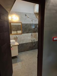 Bathroom Image of 1800 Sq.ft 2 BHK Apartment / Flat for rent in Malleswaram Bengaluru for Rs. 45000