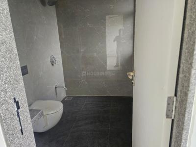 Bathroom Image of 5400 Sq.ft 4 BHK Villa for rent in Adani The North Park, Shantigram Ahmedabad for Rs. 150000