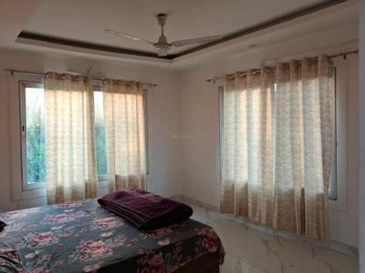 Bedroom Image of 12000 Sq.ft 6 BHK Villa for sale in Dkrrish Alaska Farms, Nagli Bahrampur Noida for Rs. 12500000