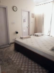 Bedroom Image of 1800 Sq.ft 3 BHK Apartment / Flat for sale in Aravali Hills, Sector 56 Gurgaon for Rs. 21000000