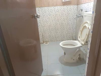 Common Bathroom Image of 850 Sq.ft 2 BHK Apartment / Flat for sale in Apex Our Homes, Sector 37C Gurgaon for Rs. 5759000