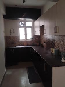 Kitchen Image of 1319 Sq.ft 3 BHK Apartment / Flat for rent in Supertech Livingston, Crossings Republik Ghaziabad for Rs. 20000