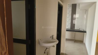 Bathroom Image of 630 Sq.ft 1 BHK Apartment / Flat for sale in Happy Sarvodaya Trilok, Thakurli Thane for Rs. 4500000