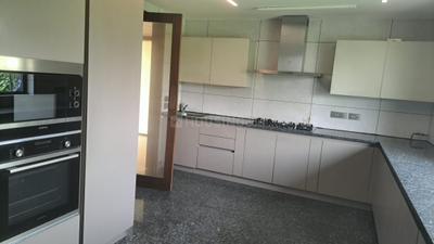 Kitchen Image of 5400 Sq.ft 4 BHK Builder Floor for rent in Maharani Bagh New Delhi for Rs. 500000