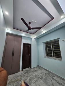 Bedroom Image of 650 Sq.ft 2 BHK Farm House for rent in Ultadanga Kolkata for Rs. 17000