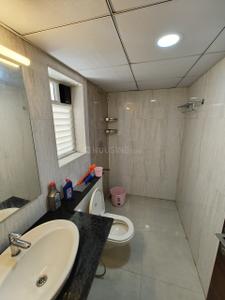 Bathroom Image of 1213 Sq.ft 2 BHK Apartment / Flat for rent in Casagrand Tudor, Chinna Nolambur Chennai for Rs. 50000