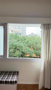 Balcony Image of 800 Sq.ft 2 BHK Apartment / Flat for rent in Ram Bhuvan, Khar West Mumbai for Rs. 140000