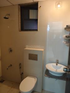 Bathroom Image of 685 Sq.ft 2 BHK Apartment / Flat for rent in Science City Ahmedabad for Rs. 38000