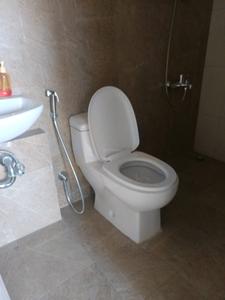 Common Bathroom Image of 1400 Sq.ft 3 BHK Apartment / Flat for sale in Riverview Falcon Towers At Riverview City, Loni Kalbhor Pune for Rs. 8500000