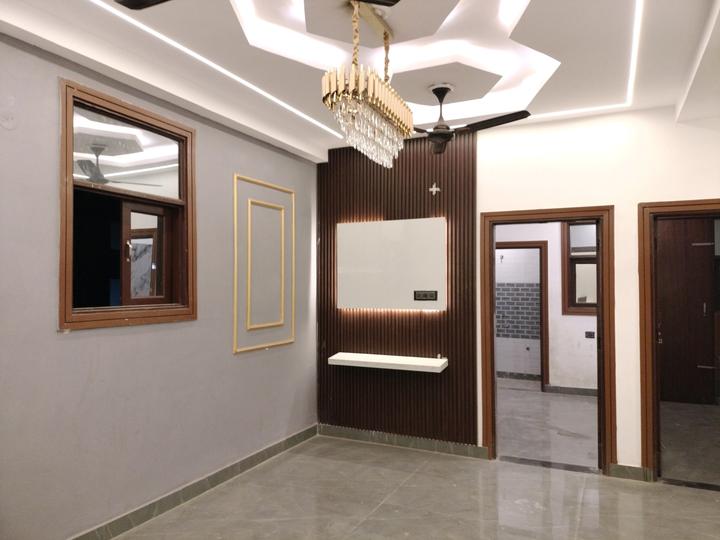 Vishal DLF Paradise Main Image 1