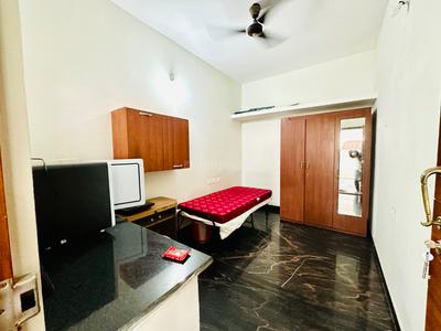 Kitchen Image of 175 Sq.ft 1 RK Independent House for rent in Domlur Layout Bengaluru for Rs. 15500