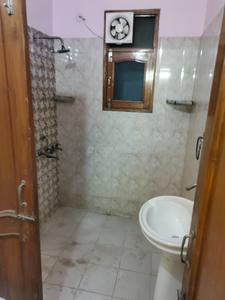 Bathroom Image of 1268 Sq.ft 2 BHK Builder Floor for rent in Sector 46 Noida for Rs. 30000